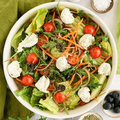 Authentic Italian Salad, Healthy Italian Salad, Simple Lettuce Salad, Cold Rice Salad Recipes, Lettuce Salad Recipes, Italian Salad Recipes, Salad Recipes Healthy Easy, Healthy Italian, Greek Flavors