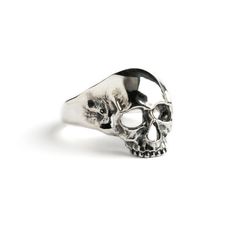 Beautifully detailed skull ring hand made out of sterling silver. Although the morbidity of skulls they are also symbolise rebirth, renewal, and spiritual awakening. Material: 925 Sterling Silver Sizes: US 6-9 Length: approx 22mm Silver jewellery can be clean with a phosphate-free detergent or a non abrasive cloth made for cleaning jewellery. All of our jewellery packed in our labeled gift box For more of our rings, click here: https://www.etsy.com/uk/shop/Tribulondon?ref=simple-shop-header-name Grunge Ring, Goth Ring, Sterling Silver Skull Rings, Chunky Silver Rings, Grunge Jewelry, Silver Skull Ring, Edgy Jewelry, Jewelry Halloween, Packing Jewelry