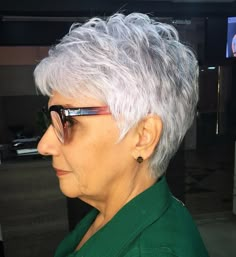 Silver Pixie, Grey Hair And Glasses, Hair And Glasses, Mom Hairstyles, Best Short Haircuts, Haircut For Older Women, Pixie Haircuts