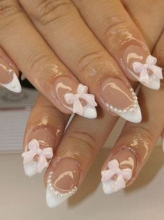 Pearl Pink French Tip Nails, Gel X Nail Designs With Charms, French Tips With Bow Charm, Nails With Pearls On Them, Nail Inspo Medium, Nails Bow, Bow Nail Designs, Cute Pink Nails