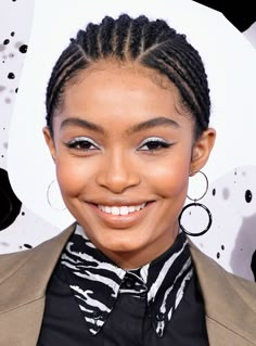 Yara Shahidi  from Refinery29 Jorja Smith Cornrows, Celebrity Cornrow Hairstyles, Yara Shahidi Cornrows, Yara Shahidi Braids, Natural Hair Cornrows, Yara Shahidi Aesthetic, Yara Shahidi Hairstyles, Hair Braiding Salon, Cornrow Styles