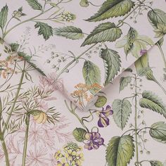 a wallpaper with flowers and leaves on it