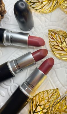 MAC Sweet Deal vs Del Rio vs Natural Born Leader Lipstick Swatches Fair Skin Lipstick, Makeup Looks For School, Makeup Products Mascara, Dark Skin Lipstick, Lipstick Dark Skin, Evening Makeup Looks