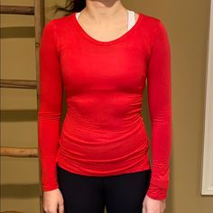 New Red Long Sleeve Tight Shirt/Undershirt. Light- Weight, Body Fitting. Can Be Used To Wear Under Sweaters/Sweatshirts Or Worn Alone. Letter Sizes Are Not Listed On The Product- But The Translation Is 38 (S), 40 (M), 42 (L), 44 (Xl). Person In The Picture Is 5 Foot 5 Inches And 120 Pounds And Wears A 38 (S). It Is Form Fitting- If You Are Smaller Than That A S Will Still Fit You. Additional Colors Available On My Profile! Fitted Red T-shirt For Fall, Casual Stretch Tops With Thumbholes, Fitted Long Sleeve Basic T-shirt, Basic Fitted Long Sleeve T-shirt, Basic Long Sleeve Fitted T-shirt, Red Fitted Long Sleeve T-shirt, Casual Fitted Tops With Thumbholes, Fitted Crew Neck Workout Shirt, Fitted Workout Shirt With Crew Neck