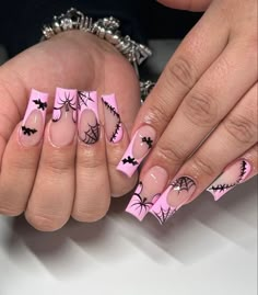 With over 10 years of experience in the nail industry, I'm excited to bring my passion for luxury press-on nails to Etsy! 💅✨ Each set is crafted with meticulous attention to detail, offering you salon-quality nails that are both beautiful and durable. Each puchase includes: ➡️ 1 set of high-quality press-on nails ➡️Complete application kit: - Mini nail filer/buffer - Cuticle pusher - Cotton swab - Sheet of nail adhesive tabs - Nail glue - Alcohol wipe for prep - Easy-to-follow instruction card - All nail sets are made with top-quality gel and acrylic products to ensure sturdiness and durability. - You can customize any set to your personal preference just leave a note or send me a message.  My pricing reflects the time & quality of products I spend on creating your nails, the goal is to m Scream Nails Acrylic, Nails Acrylic Halloween, Scream Nails, Halloween Nail Art Ideas, Nail Art Halloween, Holloween Nails, Halloween Press On Nails, Halloween Acrylic Nails, Cute Halloween Nails