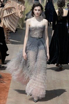 Alternative Wedding Dresses, Dior Haute Couture, Couture Week, Vogue Russia, Dress Girl, Couture Gowns, Fashion Tips For Women