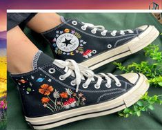 Hand-embroidered Converse shoes are all products that are carefully designed and stitched by artisans, shape your style, and give you unique beauty, bringing confidence and catching everyone's eye. 🛫Shipping: - Processing time: 7-10 days. - Shipping time: 10-12 days depending on location. - International shipping available. Mushroom Converse, Converse Mushroom, Mushroom Shoes, Embroidered Converse High Tops, Flower Converse, Converse Haute, 70 Converse, Embroidery Converse, Spring Shoes Women