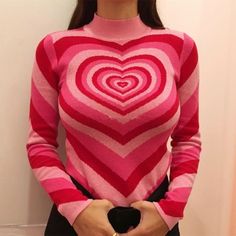 Harajuku Kawaii Fashion Y2K Heart Knit Sweater PRODUCT DETAILSSIZE INFOOne Size - Bust 92cm/36.2", Shoulder 40cm/15.7" NOTE: DUE TO VERY HIGH DEMAND, PLEASE ALLOW 12-20 DAYS FOR DELIVERY TO THE US, AND 20-45 DAYS TO THE REST OF THE WORLD. Aesthetic Sweaters, Girls Jumpers, Slim Sweater, Heart Sweater, Spring Women, Pink Hearts, Sweater Women, Girls Sweaters