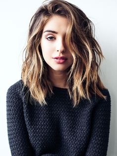 medium women haircuts petite hair hairstyles popular haircut 2021 Bob Hairstyles Medium, Textured Long Bob, Long Bobs, Bronde Balayage, Bob Hair, Penteado Cabelo Curto, Short Hairstyle, Everyday Hairstyles, Medium Hair Cuts