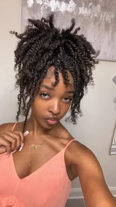 Neo Soul Hairstyles, Fluffy Mini Twist, Boho Mini Twists Natural Hair, Small Boho Twists Black Women, Burgundy Mini Twists, Side Part Mini Twist, Mini Twist With Bangs, Boho Twists Short