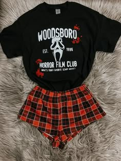 Ghostface Mask Shirts Ghostface Horror Movie TShirt Easy 30 day return policy Scarie Movie, Ghostface Mask, Scream Outfits, Horror Movie T Shirts, Blood Splatter, Cute Pajama Sets, Cute Pajamas, Grunge Goth, Cute Everyday Outfits