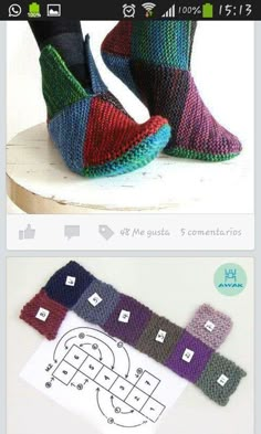 there are two pictures that show different types of knitted shoes on the same page