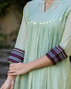 Shawl Embroidery, Cotton Dress Pattern, Kurta Patterns, Designer Kurti Patterns, Salwar Designs, Long Kurti Designs, Kurta Neck Design