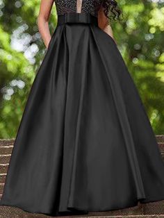 Package included: 1 Skirt Material: 100%Polyester Color: Black,Green,Rose Pocket: No Size: S,M,L,XL,2XL,3XL,4XL,5XL Pattern: Solid Length: Full-Length Features: Pleating Style: Daily,Holiday,Leisure,Retro Season: 4 Seasons Occasion: Family,Party,Wedding,Holiday,Employment,Travel Attention： 1.Please check the detail sizes on the size chart image before you buy it! 2.Size may be 2cm/1 inch inaccuracy due to hand measure,Color may be little different due to monitor,thanks for your understanding! 3. Ankara Dress Styles, Ankara Fashion, Ankara Style, Family Party, Stunning Outfits, English Style, Green Rose, Ankara Styles, 4 Seasons