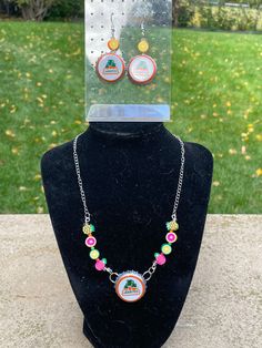 Jarritos bottle cap necklace and earring set Bottle Cap Earrings, Bottle Cap Necklace, Bottle Cap Crafts, Recycled Bottle, Face Earrings, Recycled Fashion, Necklace And Earrings Set, Upcycled Crafts, Mothersday Gifts