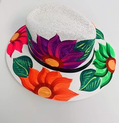 Taxco Hand-painted Hats - Etsy Israel Easy Flowers To Paint, Flowers To Paint, Hand Painted Hats, Easy Flowers, Colorful Hat, Painted Hats, Rock Painting Ideas Easy, Unique Hats, Diy Hat