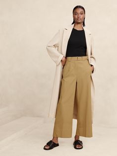 Dark Autumn Capsule Wardrobe, Autumn Capsule Wardrobe, Cropped Wide Leg Pants, World Of Imagination, Dark Autumn, Curated Closet, Petite Shorts, Wide Leg Cropped Pants, Bottom Clothes