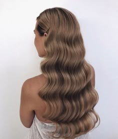 Long Curly Down Wedding Hair, Half Up Hollywood Waves, Wavy Hairstyles For Wedding, Wavy Hair Wedding, Fancy Curls, Nice Hairstyle, Wavy Wedding Hair, Romantic Wedding Hair, Hollywood Waves