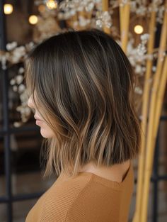 Brunette Balayage Hair Bob Straight, Dark Brown Bob With Highlights Straight, Brown Long Bob With Highlights, Fall Hair Chocolate Brown, Hair Contouring Short Hair, Brunette Bob With Babylights, Baylage Highlights On Brown Hair, Short Brunette Hair With Lowlights, Brown Bob With Lowlights