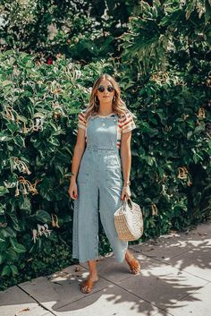 Denim Overalls Women Outfits, Wide Leg Overalls Outfit, Denim Overalls Outfit, Homemade Clothes, Daily Dress Me, Teenage Outfits, Overall Outfit, Overalls Outfit, Honeymoon Outfits