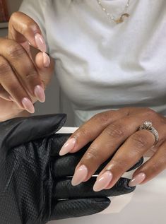 Neutral Almond Nails Classy Black Women, Natural Shellac Nails Classy, Simple Almond Nails Black Women, Blush Nails Black Women, Almond Nails Fall Colors Black Women, Proposal Nails Engagement Black Women, Oval Shaped Nails Black Women, Short Almond Acrylic Nails Black Women, Milky Nails Dark Skin