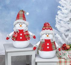 Winter Snowman Sitters - 12101 - Tall - The Wreath Shop Tall Hat, Snowman Christmas Decorations, Snowman Hat, Wreath Making Supplies, Winter Snowman, Diy Outdoor Decor, Outdoor Holiday Decor, Christmas Ornament Crafts, Ornament Crafts