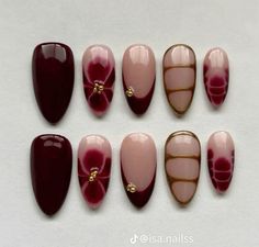 Ethereal Nail Designs, Simple Minimalist Nail Art, Nail Inspo 90s, Wine Color Nail Ideas, Dark Trendy Nails, Cute And Easy Fall Nails, Fall Wine Nails, Brown And Red Nails Design, Holiday Inspired Nails