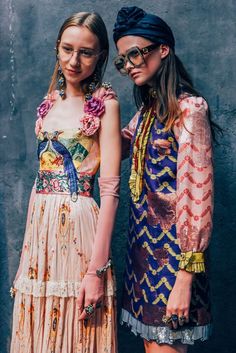 Summer Gucci Outfits, Stile Hippie Chic, Colorful Clothing, Tommy Ton, Gucci Spring, Cooler Look, Looks Street Style, 2016 Fashion, Inspiration Mode