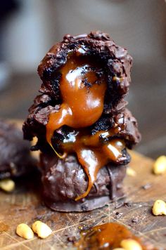 some kind of chocolate dessert with caramel drizzle on top