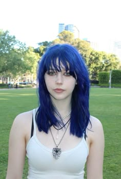 #bluehaircolor #bluehairstyles #bluehair #bluehairaesthetic #grunge #grungeaesthetic #emo #emogirl #gothgirl #goth #gothstyle Blue Alt Hair, Grunge Blue Hair, Blue Emo Hair, Emo Blue Hair, Blue Hair Goth, Girl In Pieces, Dark Blue Hair, Girl Punk