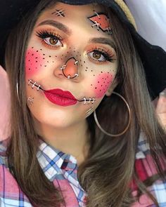 Pink Scarecrow Makeup, Scarecrow Makeup Pretty, Cute Scarecrow Makeup, Pretty Scarecrow, Scarecrow Makeup Ideas, Scarecrow Face Paint, Makeup Ideas For Halloween, Eyeliner Flick