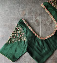 Green Blouse Simple Work Designs, Shoulder Aari Work Blouse, Shoulder Work Blouse Designs, Green Pattu Blouse Maggam Work Designs, Green Work Blouse Designs, Simple Blouse Work Designs Pattu, Green Pattu Blouse Designs, Green Maggam Work Blouses Design, Green Color Blouse Designs