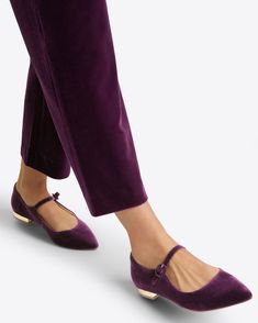 Adeline Mary Jane Flats in Plum Velvet – Draper James Velvet Pointed Flats, Mary Jane Flats Outfit, Plum Velvet, Velvet Flats, Bridal Shoes Flats, Cute Flats, Purple Shoes, Draper James, Pointed Heels