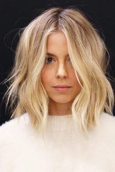 Cute Hairstyles for Medium Length Hair picture 1 Light Blonde Balayage, Curled Hairstyles For Medium Hair, Blond Balayage, Medium Length Hair With Layers, Hair And Beauty, Brown Blonde Hair, Hair Pictures, Blonde Balayage