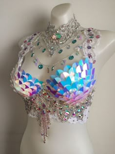 Unicorn Inspired Outfits, Rave Character Design, Iridescent Rave Outfit, Glamorous Festival Body Jewelry With Bling, White Body Jewelry For Festivals, Silver Rhinestone Body Jewelry For Festivals, Silver Bling Body Jewelry For Festivals, Festival Silver Body Jewelry With Rhinestones, White Bohemian Body Jewelry For Festival