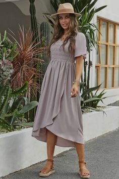 Memories Photo, Church Clothes, Cute Modest Outfits, Nails Natural, Timeless Dress, Prom Style, Comfy Dresses, Cotton Midi Dress, Straight Dress