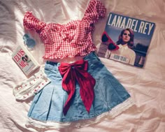 #lanadelrey #lanadelreyaesthetic #lana #lizzygrant #borntodie #heartshapedsunglasses #borntodieara #borntodieaesthetic #aesthetic #gingham #bow #bowtrend #usa #vintageamericana #outfitinspo #outfit #2010s #fashion Coney Island Outfit, Coquette Roadtrip, Americana Aesthetic Fashion, Americana Clothes, American Coquette, Vintage Americana Fashion, Americana Coquette, American Outfits