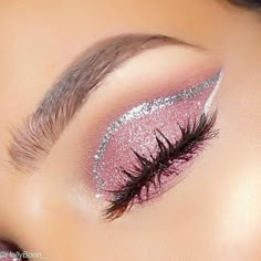 http://weheartit.com/entry/251343835 More Rosa Make-up, Tutorial Eyeliner, Eyeliner Set, Drag Make-up, Unicorn Makeup, Glitter Eyeliner, Makijaż Smokey Eye, Makeup Hacks