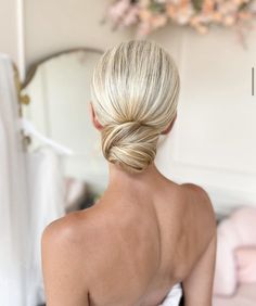 Neat Low Bun, Bun With Side Bangs, Low Bun Bridal Hair, Blonde Bridal Hair, Low Bun Wedding Hair, Gorgeous Wedding Hairstyles, Wedding Hairstyles And Makeup, Wedding Updos, Low Bun Hairstyles