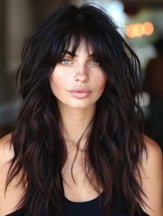 Shag Haircut Long Hair With Bangs, Style Free Haircuts, Shag Hairstyle Long Hair, Long Shag Hair With Bangs, Choppy Long Hair With Bangs, Shag 70s Hair, Layered Long Hairstyles With Bangs, Shaggy Hair With Fringe, Shaggy Haircuts For Wavy Hair