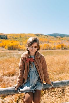 fall looks good on you, my darling. #fallinaspen #aspenco #fallleaves #ministyle #colorado Fall Mood, Celebrity Sightings, Moto Leggings, Summer Road Trip, My Darling, Fall Travel