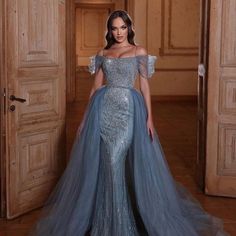 Beautiful Dress Worn Once For A Few Hours No Damages Or Stains Short Coat Outfit, Strapless Organza, Prom Dress With Train, Strapless Evening Dress, Detachable Train, Blue Evening Dresses, Formal Party Dress, Floor Length Gown, Crystal Blue