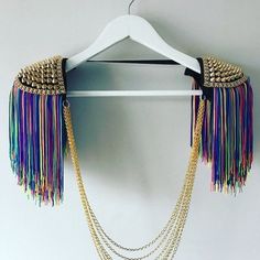 Festival Epaulettes, Africa Burn, Afrika Burn, Festival Mode, Fest Outfits, Electric Daisy Carnival, Burning Man Outfits, Rainbow Outfit