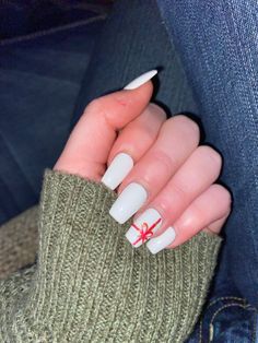 Christmas Nails Real Nails, Christmas Nails For 11 Yrs Old, Cheap Christmas Nails, Nails With An Initial Christmas, Christmas Nails 11-12, Cute Christmas Nails For Teens, Hoț Girl Nails, Cute Christmas Nails Square, Basic Christmas Nails Simple