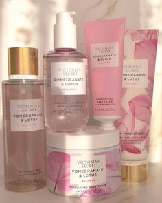 Victoria Secret Fragrances, Exfoliating Body Scrub, Shower Skin Care, Skincare Gift Set, Body Care Routine, Makeup Items, Body Skin Care Routine, Beauty Skin Care Routine, Floral Fragrance