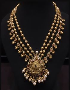 20grams Gold Necklace Designs Latest, Layered Necklaces Gold Indian, Gundla Haram Designs, Nakshi Necklace Designs, Long Gold Necklace Indian, Gold Jewelry Fashion Necklace, Necklace Styles, Gold Jewels Design