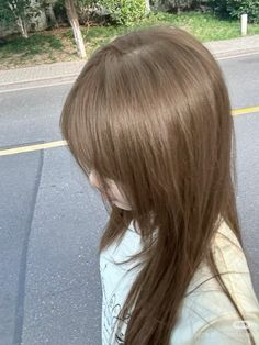 #haircolor #brownhair Dark Blonde Hair Color, Beige Hair, Korean Hair Color, Hair Tint, Hair Milk, Brown Hair Inspo, Hair Inspiration Long, Pretty Hair Color, Hair Stylist Life