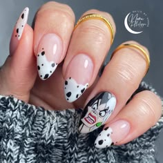 Cruella Nail Art, Disney Villain Nails, Villain Nails, Maleficent Nails, Dragon Nails, Queen Nails, Disney Villain