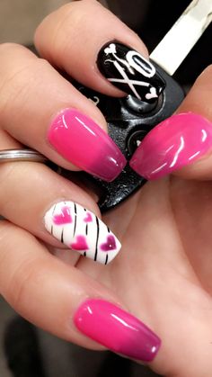 Purple And White Valentines Nails, Valentines Day Gel Nail Designs, Valentine's Day Nail Designs Short, Dark Valentines Nails, Unique Valentines Nails, Nail Designs For Valentines Day, Trendy Valentines Day Nails, February Nails Ideas Valentines Day, Boxing Ideas