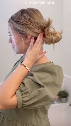 Slick Back Homecoming Hair, Emily Hairstyles, Gameday Hairstyles, Nursing Hair, Fun Updos, Gameday Hair, Venus Of Willendorf, Nurse Hairstyles, Elegant Updos